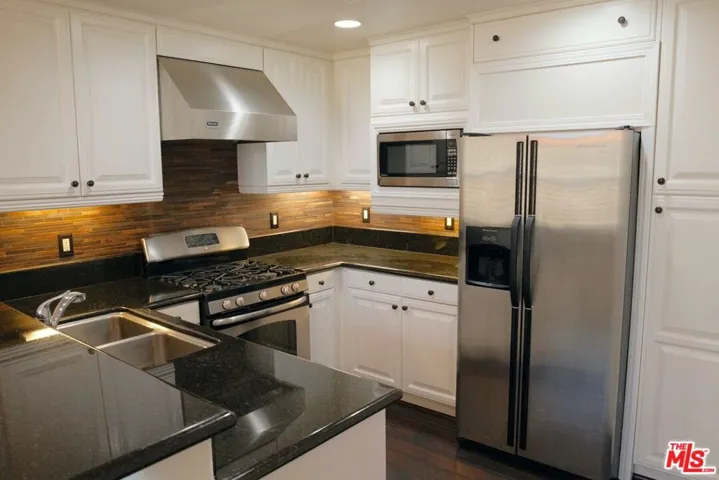 2460 E Villa Street 8, Pasadena, California 91107