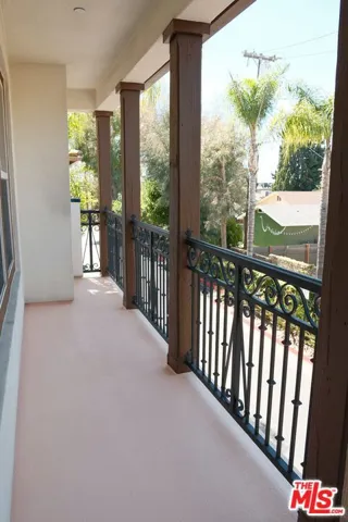 2460 E Villa Street 8, Pasadena, California 91107
