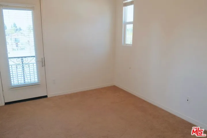 2460 E Villa Street 8, Pasadena, California 91107