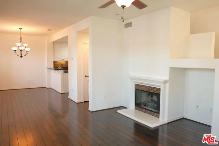 2460 E Villa Street 8, Pasadena, California 91107