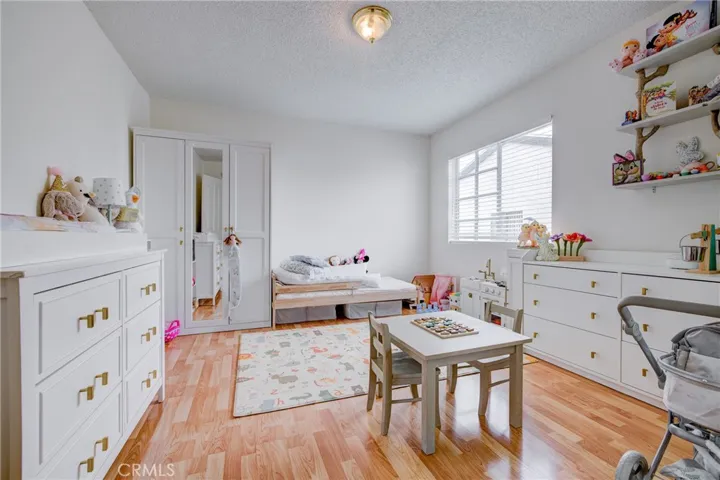456 Myrtle Street, Glendale, California 91203