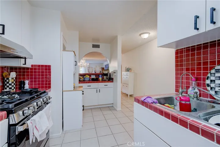 456 Myrtle Street, Glendale, California 91203