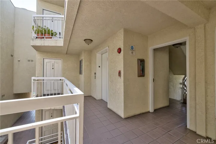 456 Myrtle Street, Glendale, California 91203