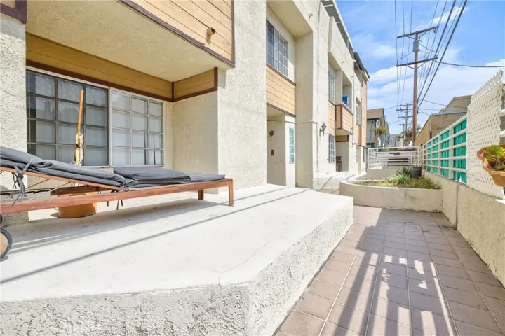 456 Myrtle Street, Glendale, California 91203