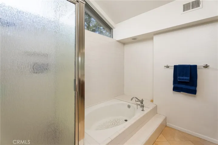 50 Emerald, Irvine, California 92614