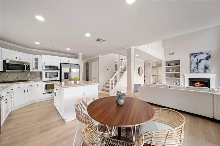 7517 Wiscasset Drive, West Hills, California 91304