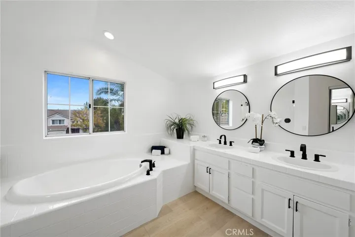 7517 Wiscasset Drive, West Hills, California 91304
