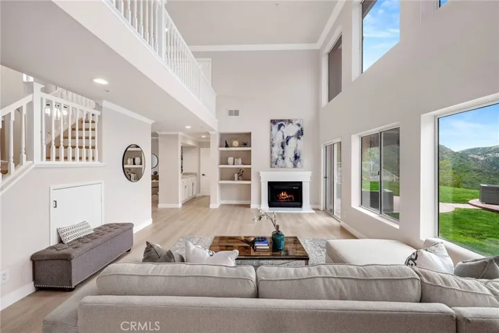 7517 Wiscasset Drive, West Hills, California 91304
