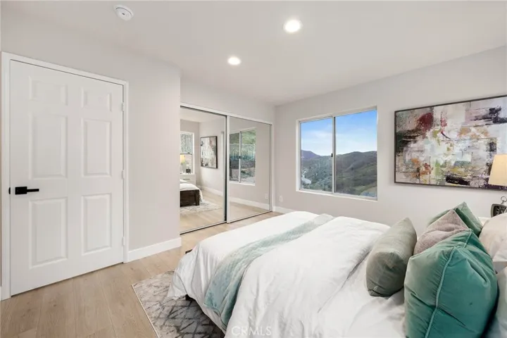 7517 Wiscasset Drive, West Hills, California 91304