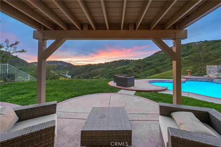 7517 Wiscasset Drive, West Hills, California 91304
