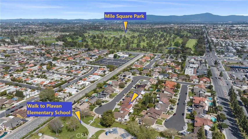 Location on this cul-de-sac street close to it all.