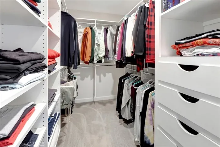 Master Suite Walk-in Closet