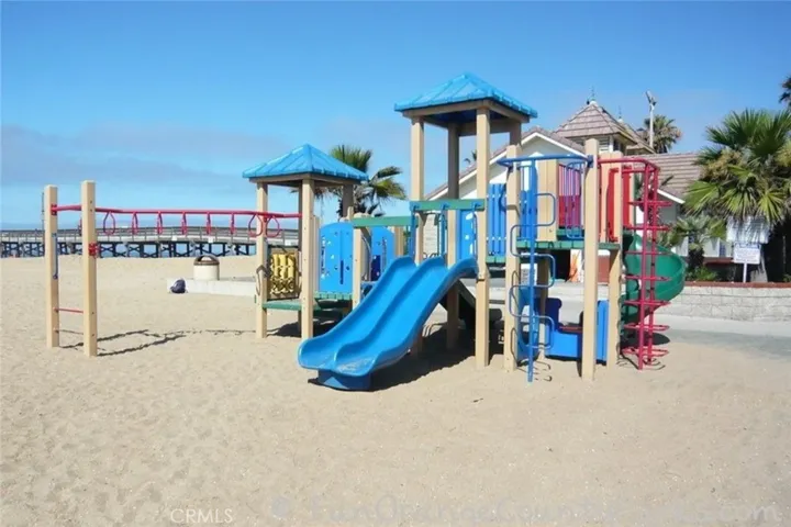 123 E Bay Avenue, Newport Beach, California 92661