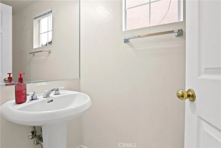 738 Orchard Loop, Azusa, California 91702