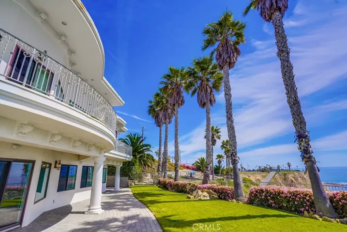 2045 W Paseo Del Mar, San Pedro, California 90732