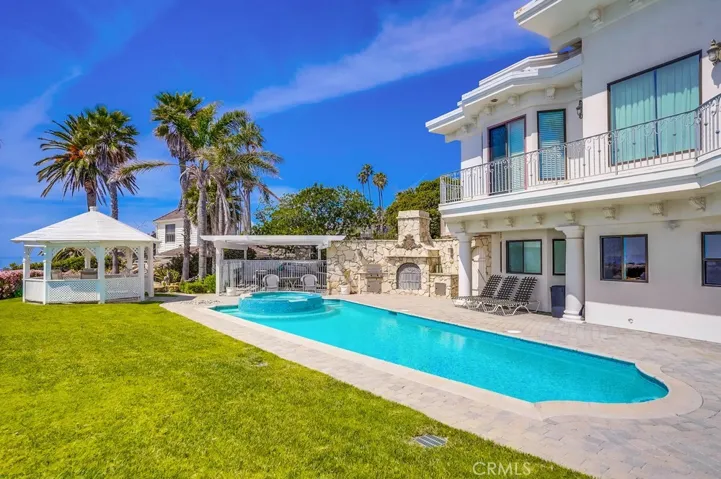 2045 W Paseo Del Mar, San Pedro, California 90732