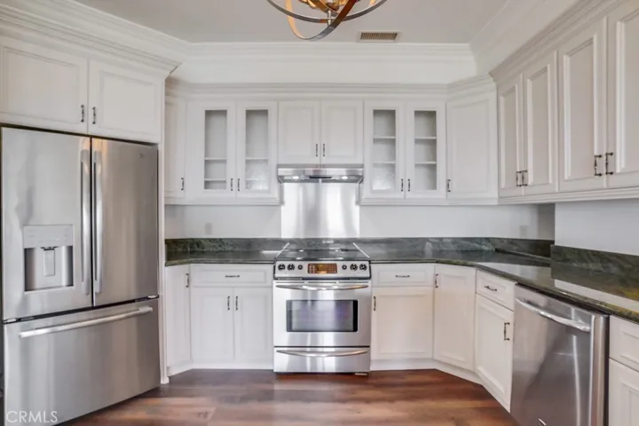 2045 W Paseo Del Mar, San Pedro, California 90732