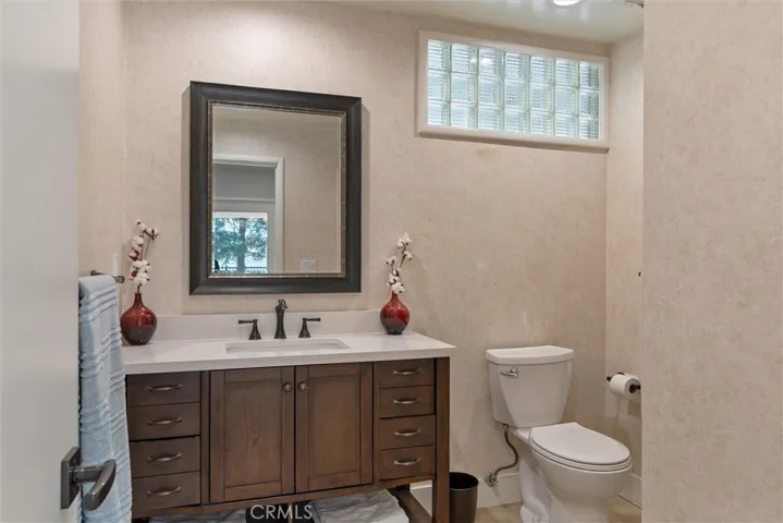 3611 Hegan Lane, Chico, California 95928