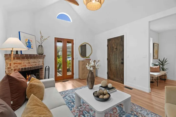 2231 Dartmouth Street, Palo Alto, California 94306