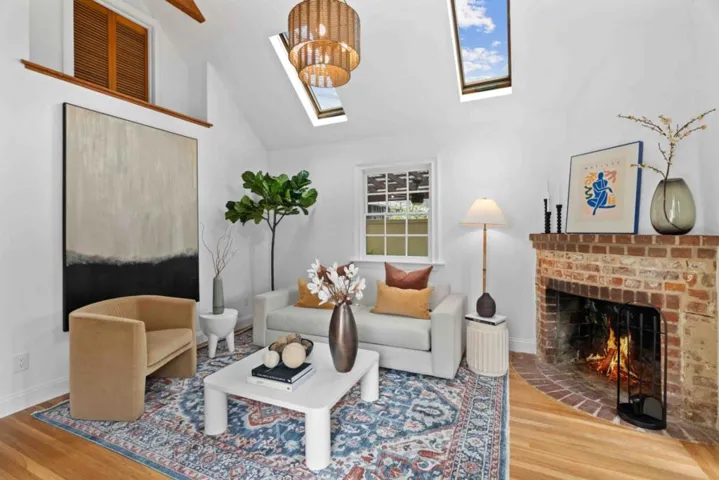 2231 Dartmouth Street, Palo Alto, California 94306
