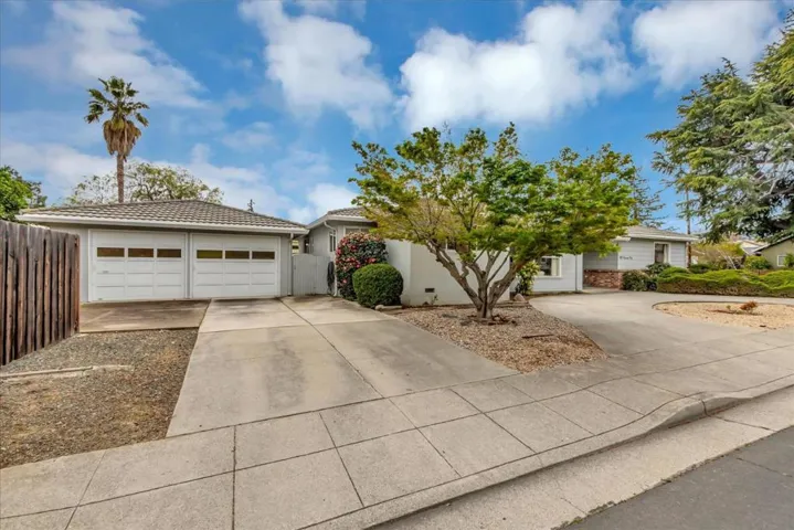 100 Serena Way, Santa Clara, California 95051