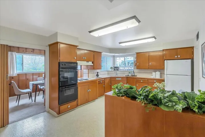100 Serena Way, Santa Clara, California 95051