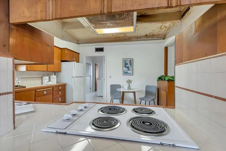 100 Serena Way, Santa Clara, California 95051