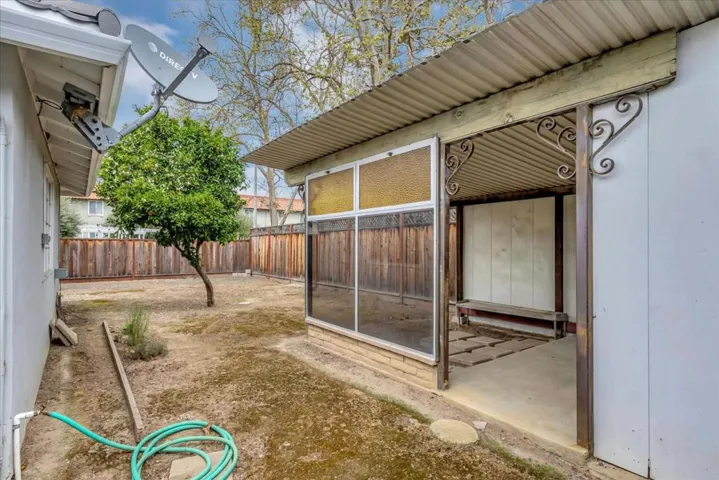 100 Serena Way, Santa Clara, California 95051