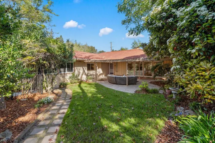 3712 Seven Hills Road, Castro Valley, California 94546