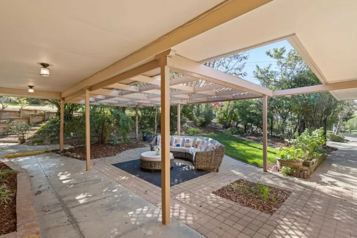 3712 Seven Hills Road, Castro Valley, California 94546