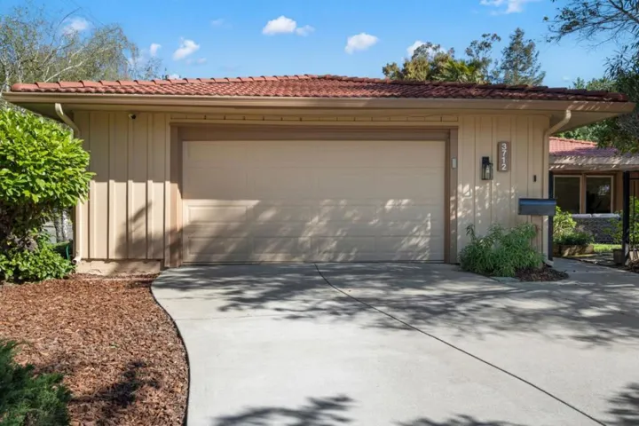 3712 Seven Hills Road, Castro Valley, California 94546