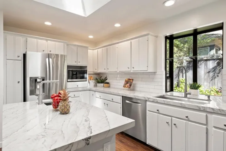 3712 Seven Hills Road, Castro Valley, California 94546