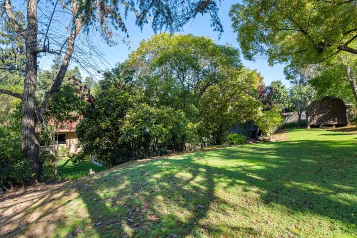3712 Seven Hills Road, Castro Valley, California 94546