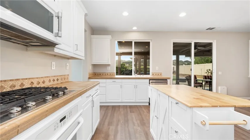 33680 Harvest Way E, Wildomar, California 92595