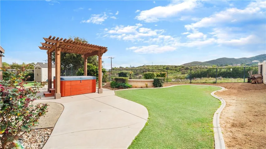 33680 Harvest Way E, Wildomar, California 92595