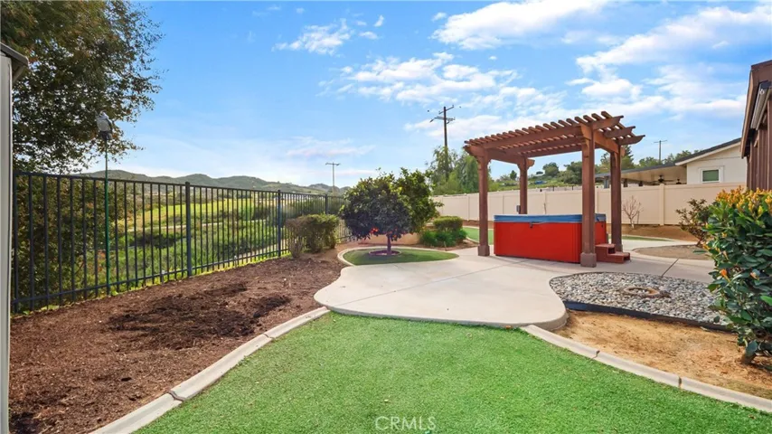 33680 Harvest Way E, Wildomar, California 92595