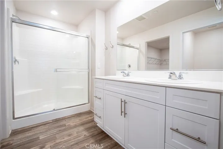 14717 W Rose Lane, Van Nuys, California 91405
