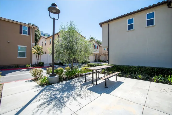 14717 W Rose Lane, Van Nuys, California 91405