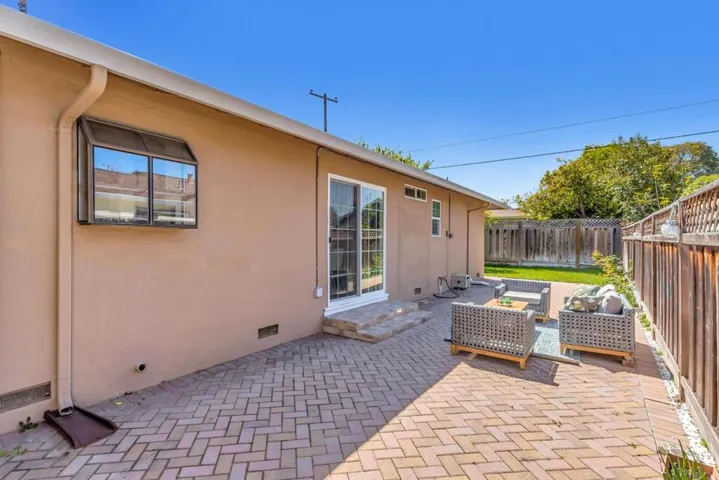 2190 San Rafael Avenue, Santa Clara, California 95051