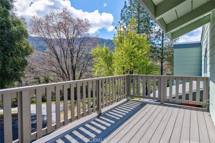 37934 China Creek Road, Oakhurst, California 93644