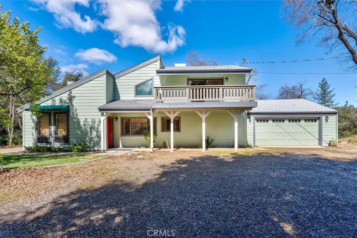 37934 China Creek Road, Oakhurst, California 93644