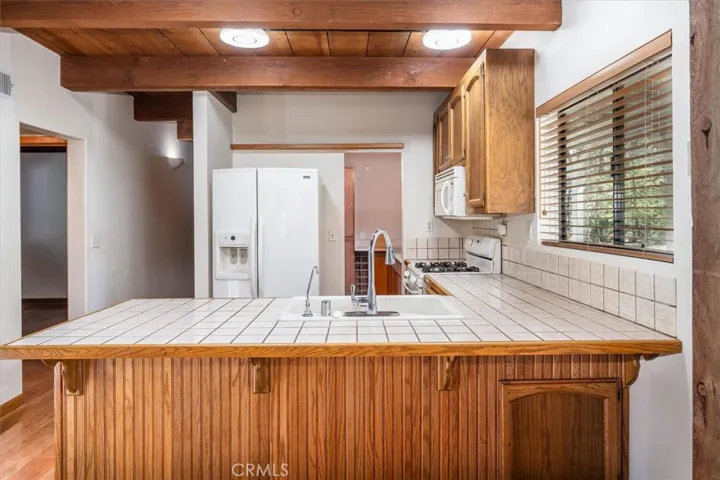 37934 China Creek Road, Oakhurst, California 93644