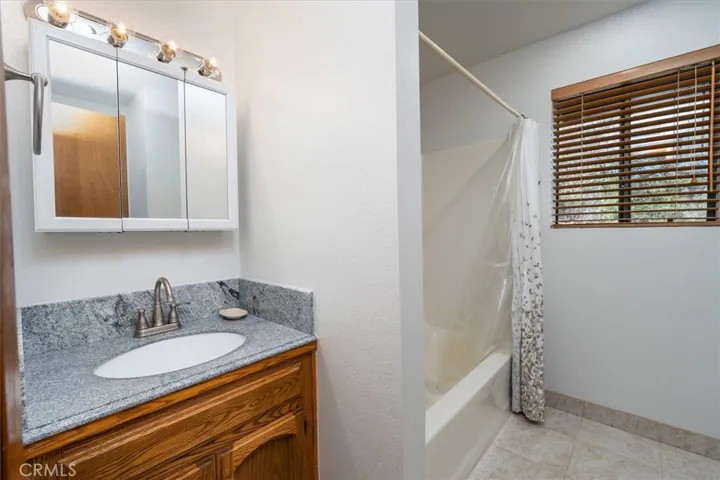 37934 China Creek Road, Oakhurst, California 93644