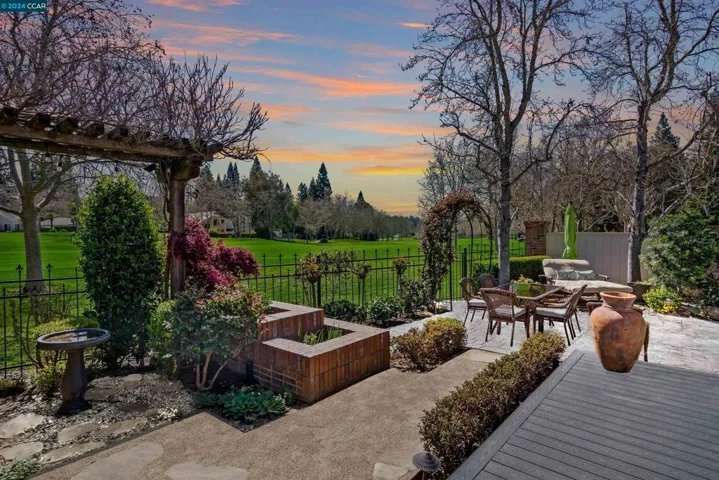 3061 Live Oak Ct, Danville, California 94506