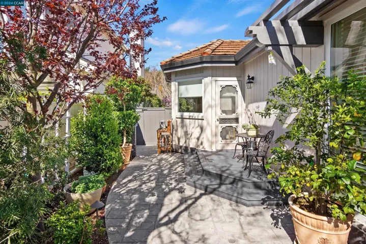 3061 Live Oak Ct, Danville, California 94506