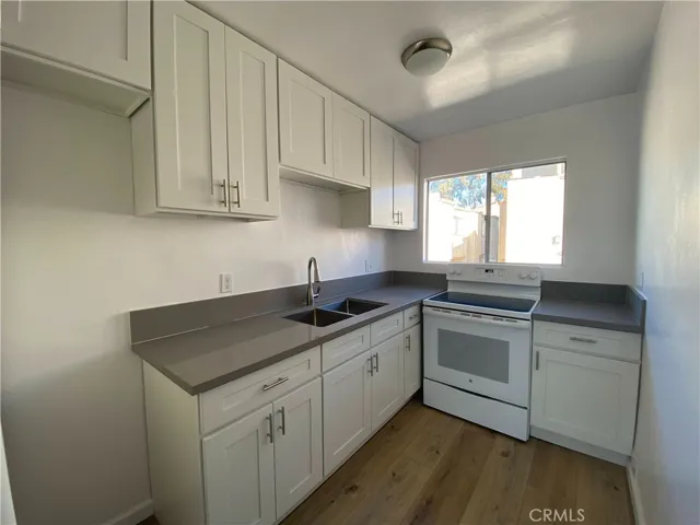 348 Cerritos Avenue, Long Beach, California 90802