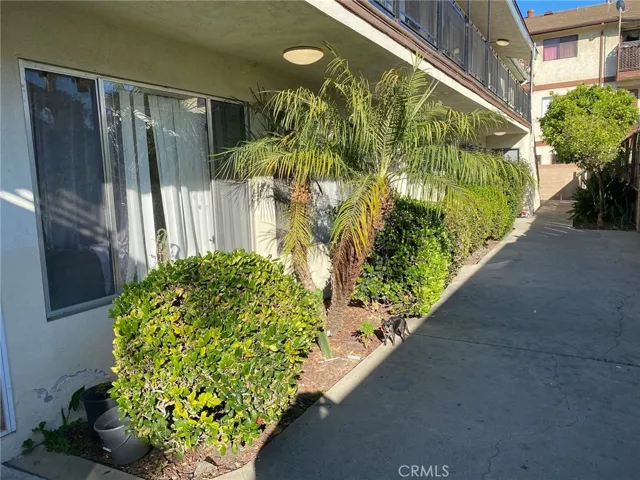 348 Cerritos Avenue, Long Beach, California 90802