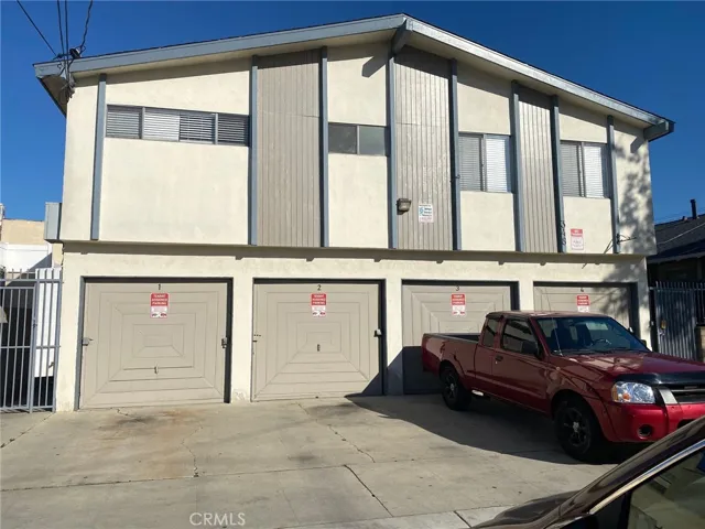 348 Cerritos Avenue, Long Beach, California 90802