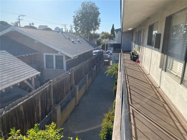 348 Cerritos Avenue, Long Beach, California 90802