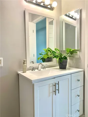 VANITY  IN MAIN BATHRM